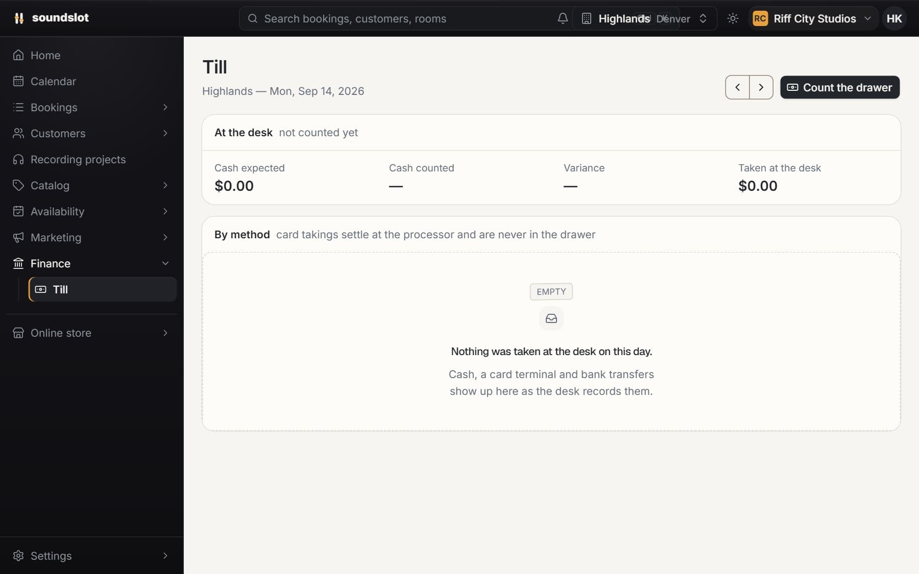 Desk payments & cash tracking: Choose the payment method