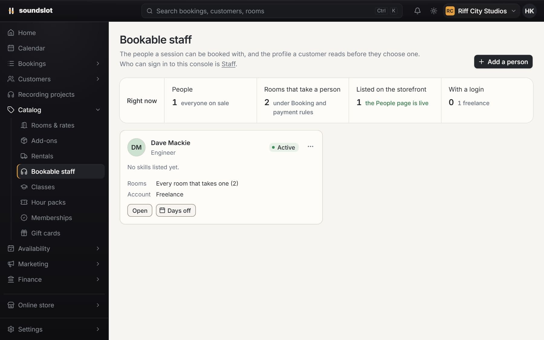 Bookable engineers & staff in Soundslot